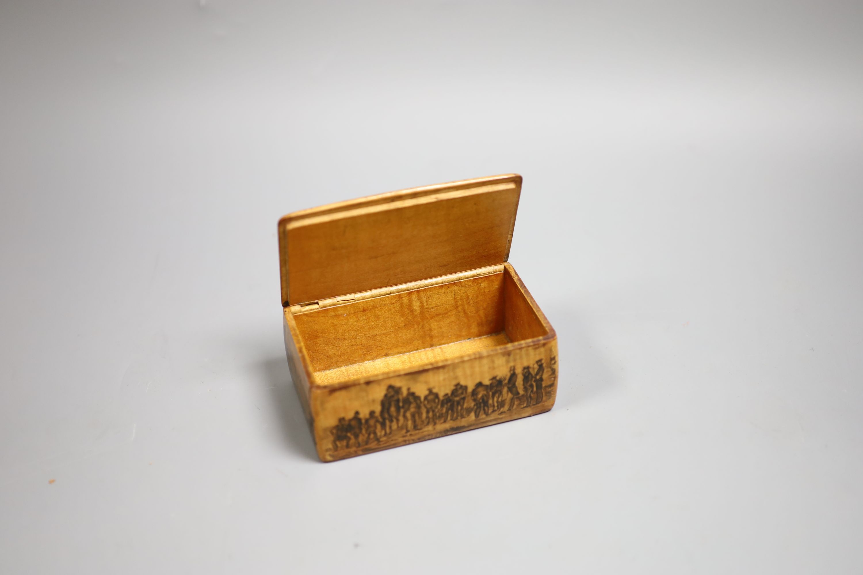 Early golfing interest - a rare Mauchline-ware sycamore penwork golfing snuff box, second quarter 19th century, by Charles Stiven of Laurencekirk 12.2cm